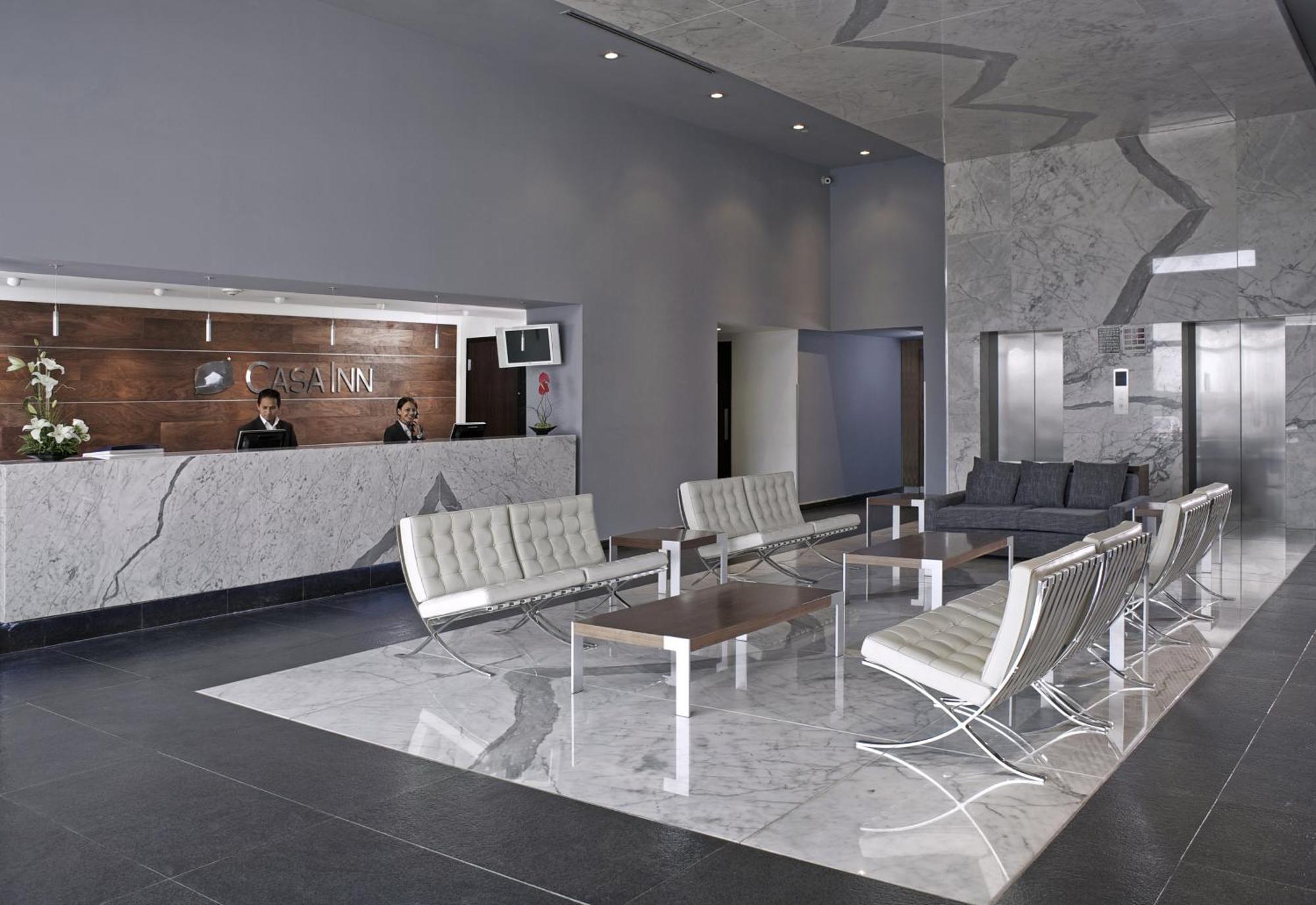 Casa Inn Premium Hotel Queretaro Miranda Kültér fotó Lobby