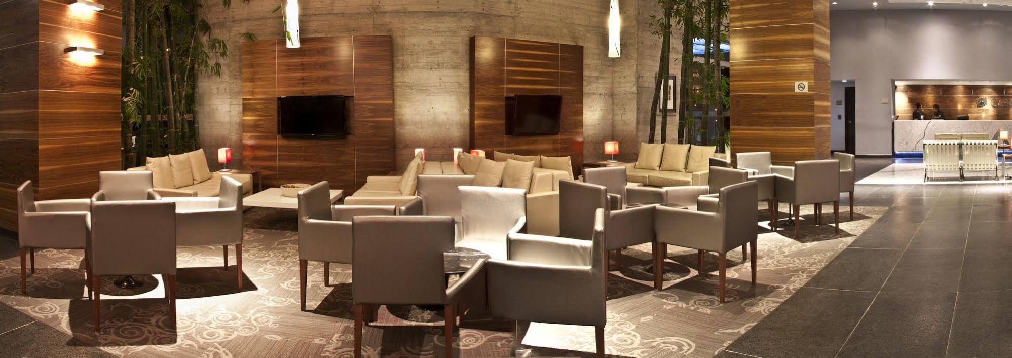 Casa Inn Premium Hotel Queretaro Miranda Kültér fotó The lounge at the airport